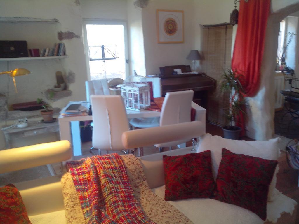 Le Clos De La Source Bed and Breakfast Le Bousquet-d'Orb Exterior foto