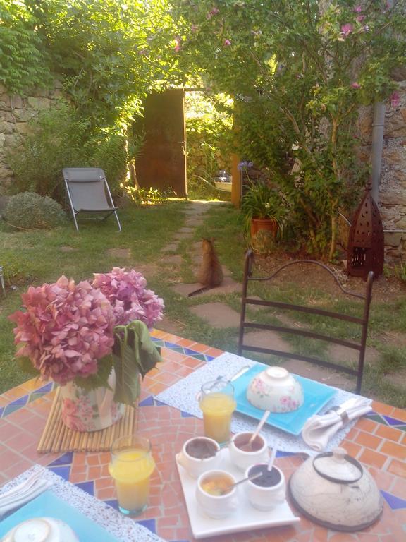 Le Clos De La Source Bed and Breakfast Le Bousquet-d'Orb Exterior foto