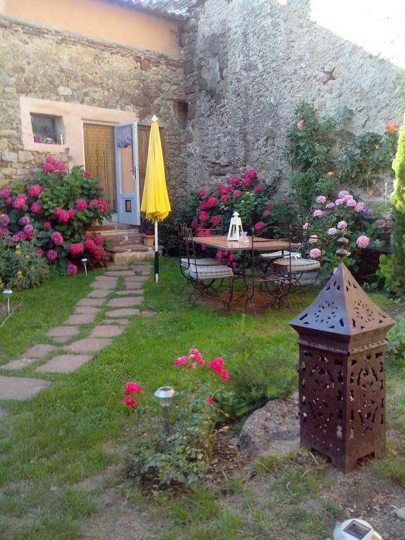 Le Clos De La Source Bed and Breakfast Le Bousquet-d'Orb Exterior foto